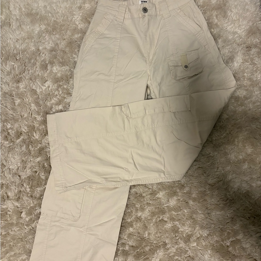 Women’s Beige Cargo Pants